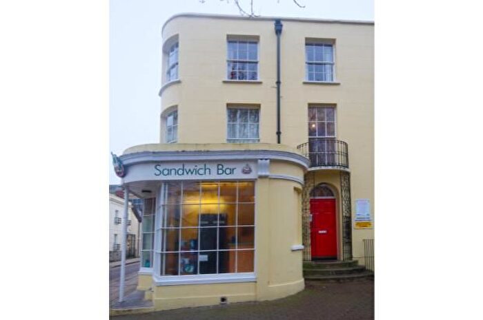1 Bedroom Flat To Rent In Flat, St. Georges Place, Cheltenham, GL50