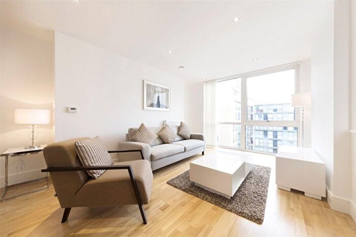 2 Bedroom Flat For Sale In Canary View, London, SE10