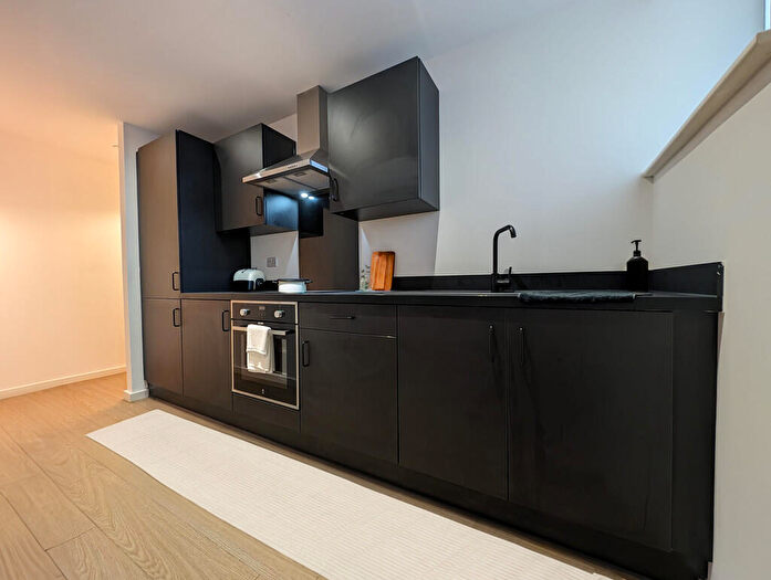 1 Bedroom Apartment To Rent In Rufus Court, LS14