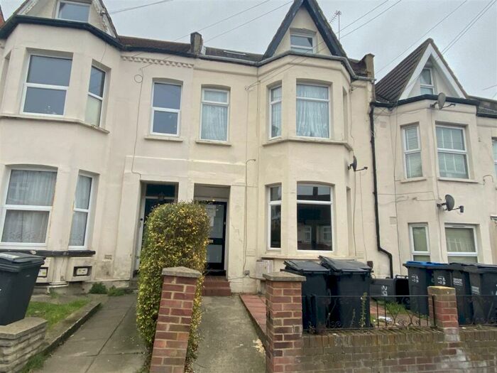 1 Bedroom Flat To Rent In St. Mary's Road, London, SE25