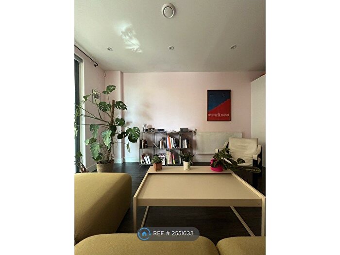 1 Bedroom Flat To Rent In Essex Wharf, London, E5