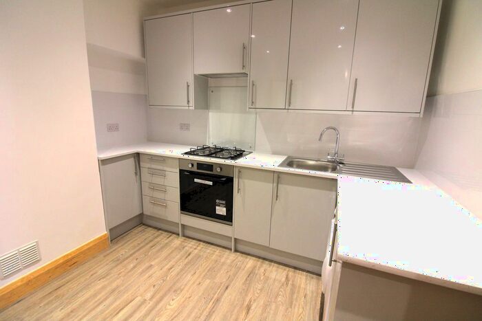 1 Bedroom Flat To Rent In Ground Floor Flat Kingston Road, Raynes Park, London, SW20