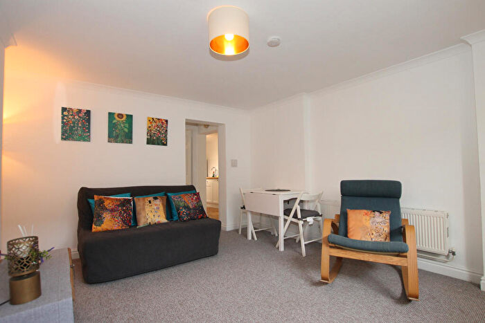 1 Bedroom Detached House To Rent In Lind Street, Ryde, PO33