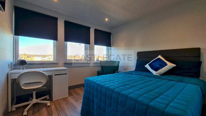 4 Bedroom Flat To Rent In Renaissance Works, New Street, Huddersfield, HD1