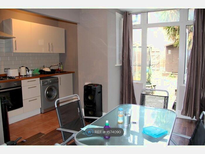 3 Bedroom Terraced House To Rent In Alexandra Road, Sheerness, ME12