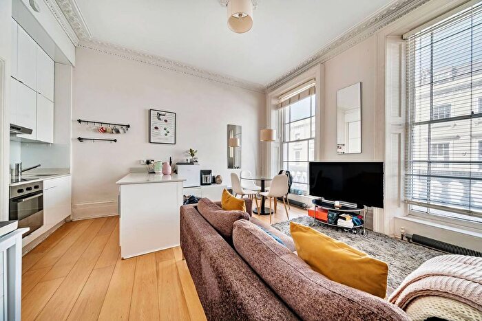 1 Bedroom Flat To Rent In Cambridge Street, Pimlico, London, SW1V