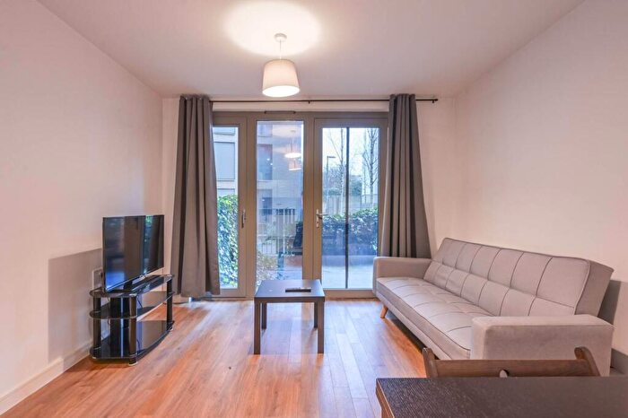 1 Bedroom Flat To Rent In Waterside Heights, Silvertown, London, E16