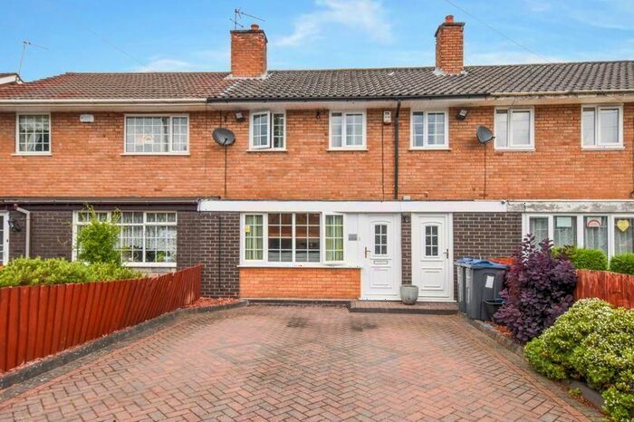 3 Bedroom Terraced House To Rent In Worlds End Lane, Quinton, Birmingham, B32