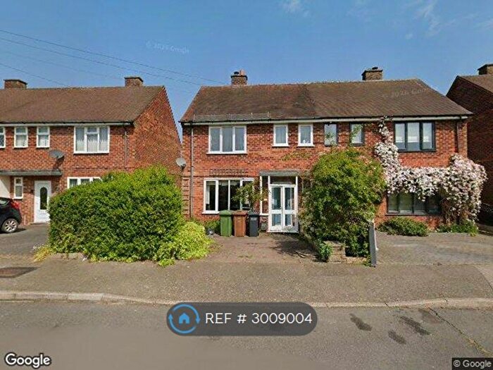3 Bedroom Semi Detached House To Rent In Heath Gardens, Solihull, B91