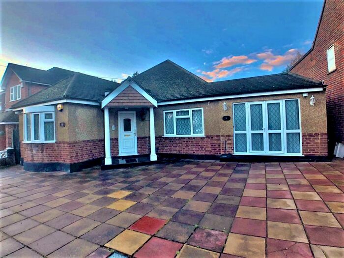 5 Bedroom Bungalow To Rent In Sudbury Hill Close, Wembley, HA0