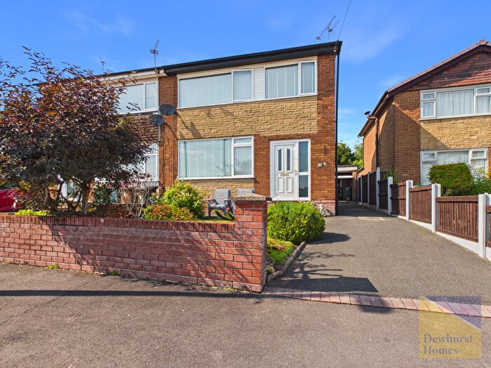 3 Bedroom Semi Detached House For Sale In Linksfield, Fulwood, PR2