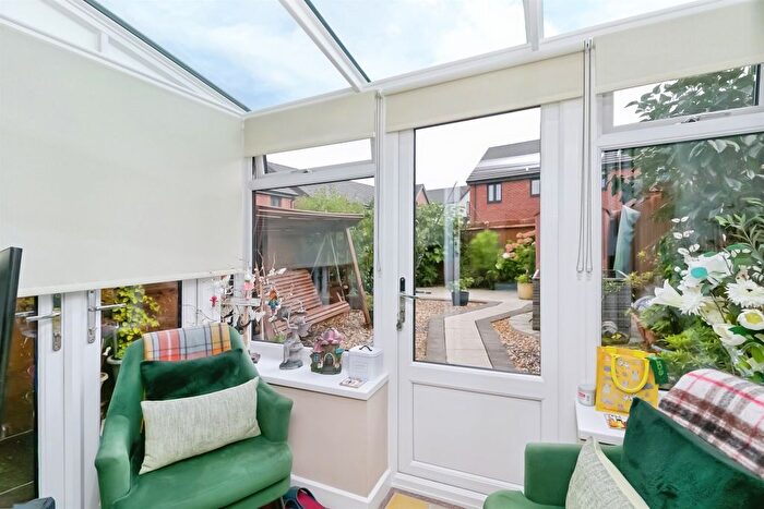 3 Bedroom End Terrace House For Sale In Ffordd Pentre, Barry, CF62