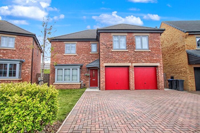 5 Bedroom Detached House For Sale In Farmstead Street, Acklam, TS5