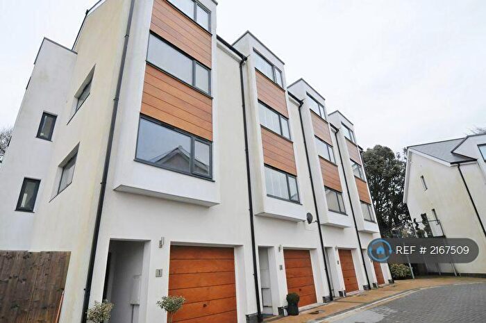 5 Bedroom Terraced House To Rent In Verden Close, Plymouth, PL3