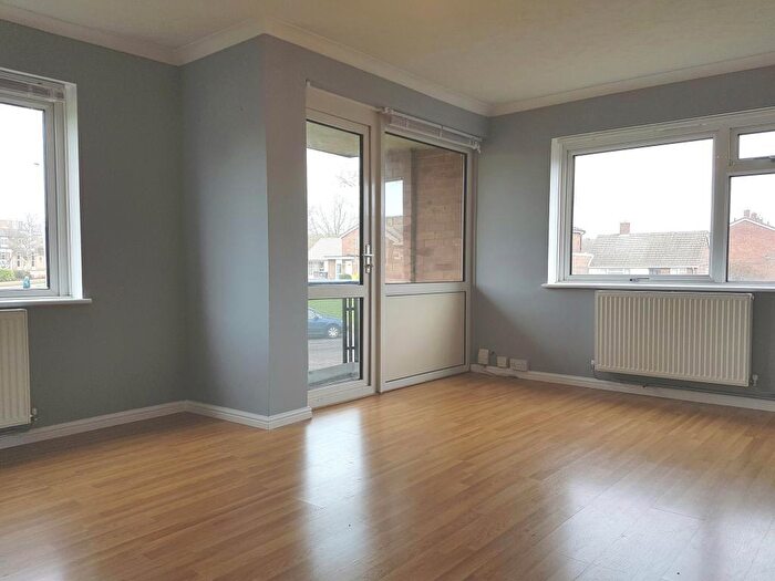 2 Bedroom Flat To Rent In Welland Court, Avon Drive, Bedford, Bedfordshire, MK41