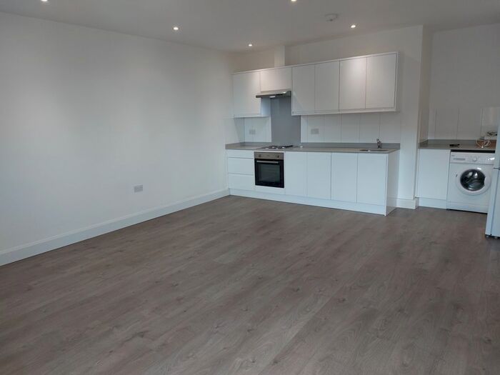 2 Bedroom Flat To Rent In Keypoint, High Street, EN6