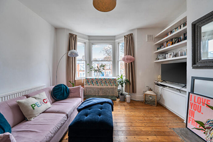 1 Bedroom Flat For Sale In Ivydale Road, Peckham, London, SE15