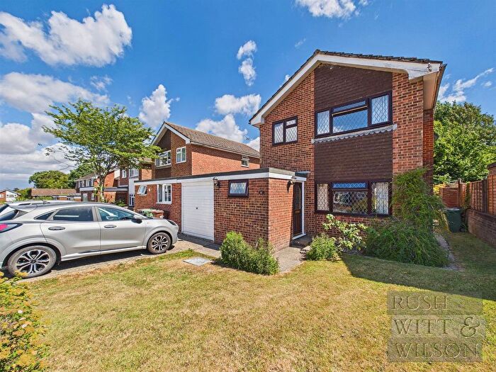3 Bedroom Detached House For Sale In Tillingham View, Broad Oak, TN31