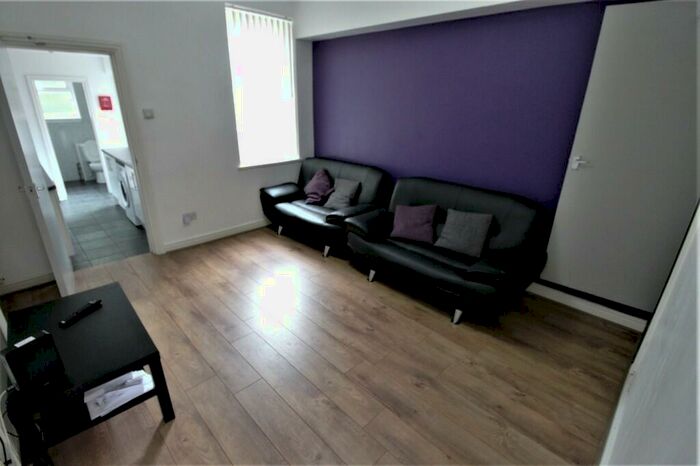 4 Bedroom Terraced House To Rent In Northfield Road, Coventry, CV1