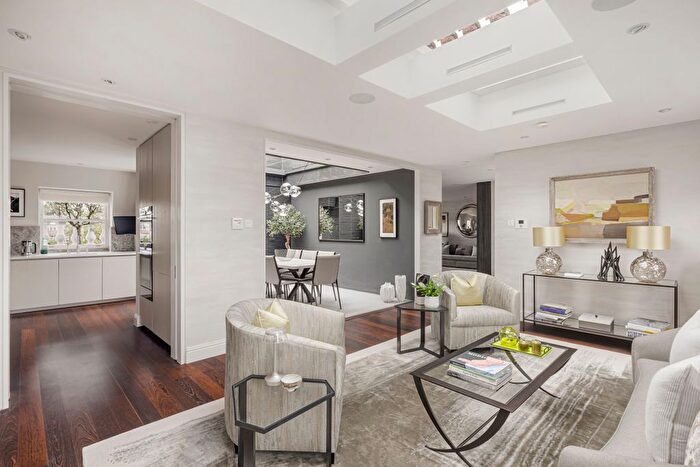 4 Bedroom Terraced House To Rent In Cadogan Place, London, SW1X