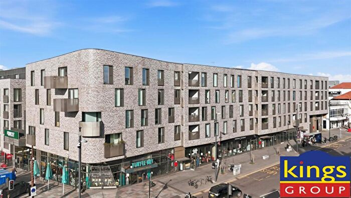 1 Bedroom Flat For Sale In Chaplin House, E17