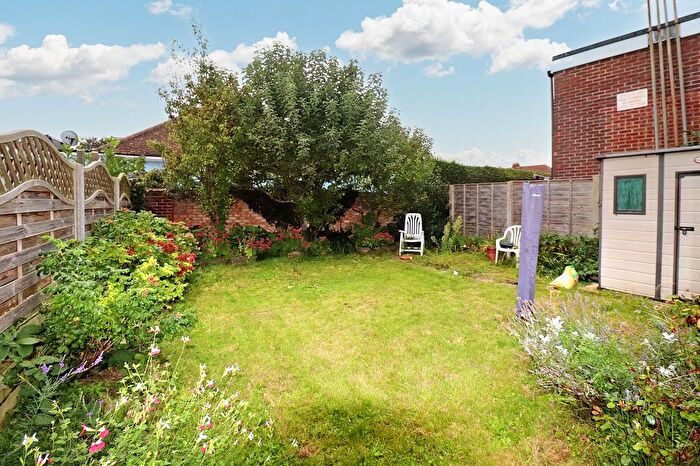 1 Bedroom Flat To Rent In White Hart Lane, Fareham, PO16