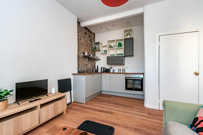 1 Bedroom Flat For Sale In / Milton Street, Edinburgh, EH8