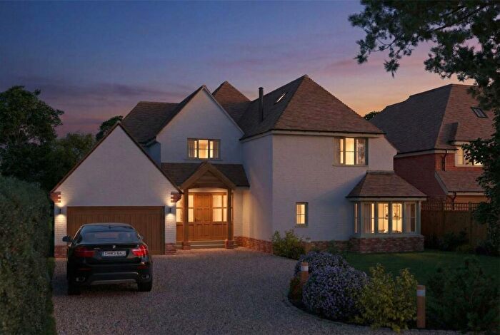6 Bedroom Detached House For Sale In The Ridings, East Preston, BN16
