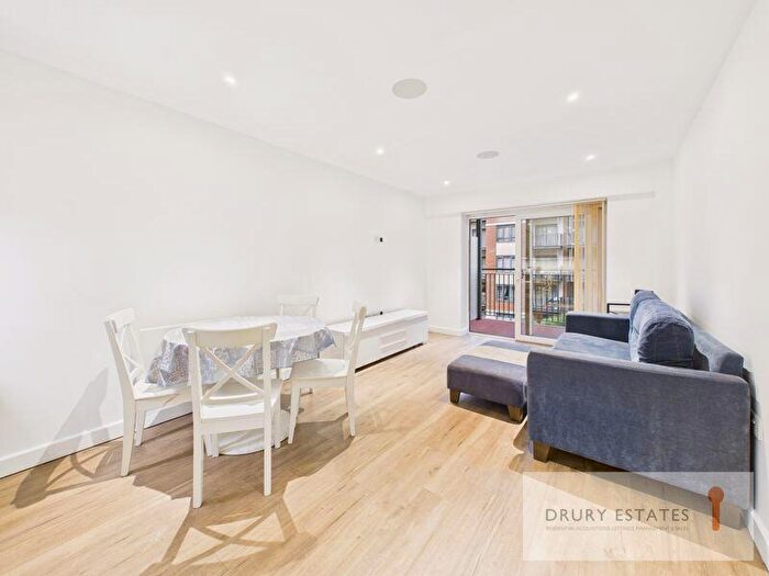 2 Bedroom Flat To Rent In Beaufort Park, Colindale, NW9