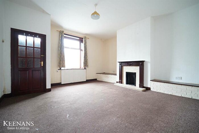 2 Bedroom Terraced House To Rent In Farholme Lane, Stacksteads, OL13