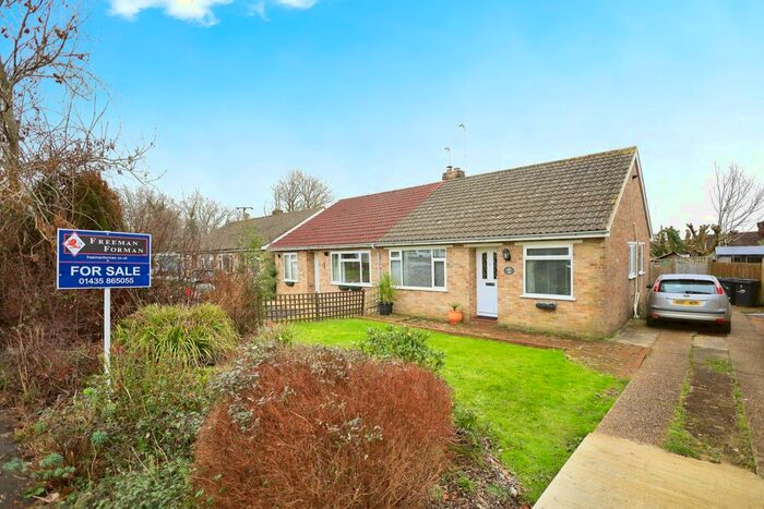 2 Bedroom Bungalow For Sale In Horam Park Close, Horam, Heathfield, East Sussex, TN21