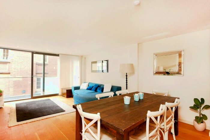 2 Bedroom Flat To Rent In Dallington Street, Clerkenwell, London, EC1V