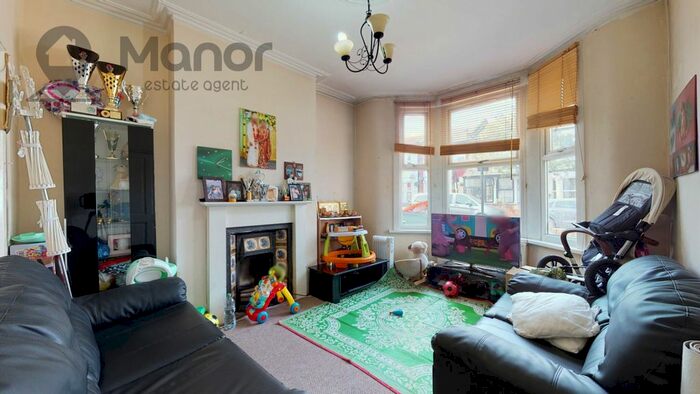3 Bedroom Terraced House To Rent In Jedburgh Road, Plaistow, E13