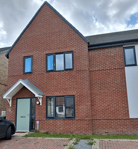 3 Bedroom Semi-Detached House To Rent In Milburn Close, Easington, Peterlee, SR8