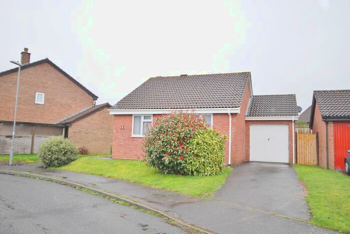 2 Bedroom Detached Bungalow To Rent In Cherry Close, Honiton EX14