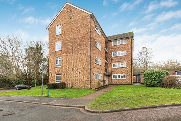 1 Bedroom Ground Maisonette For Sale In Cecil Road, Hertford, Hertfordshire, SG13
