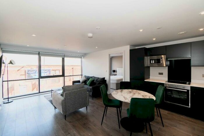 2 Bedroom Apartment To Rent In The Summit Parliament St -, L8