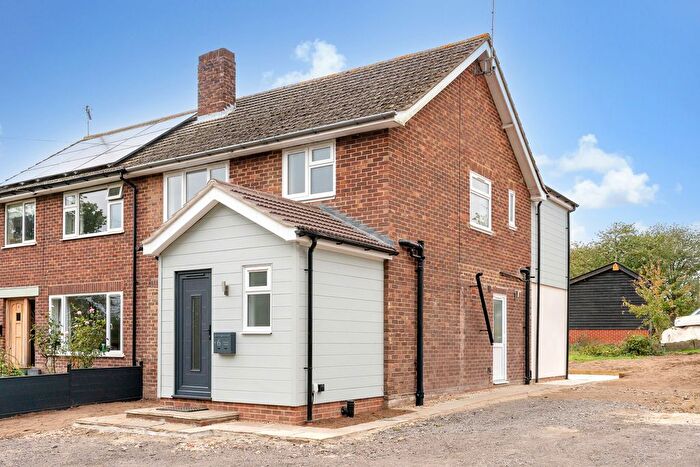 3 Bedroom Semi-detached House For Sale In Henley Road, Ipswich, IP6