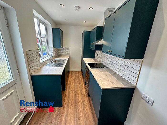 2 Bedroom End Of Terrace House To Rent In The Triangle, Ilkeston, Derbyshire, DE7