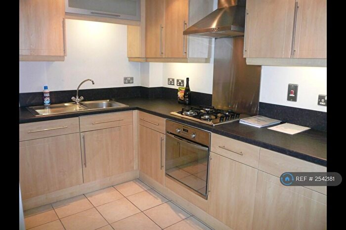 2 Bedroom Flat To Rent In Heatcote Road, Camberley, GU15