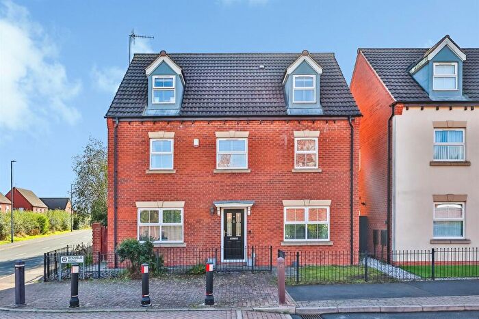 4 Bedroom Detached House For Sale In Ryknield Road, Hucknall, Nottingham, NG15