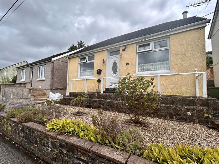 2 Bedroom Bungalow For Sale In Tyisha Road, Tumble, Llanelli, SA14
