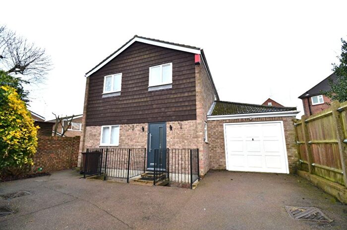 4 Bedroom Detached House To Rent In Hamilton Crescent, Warley, Brentwood, CM14