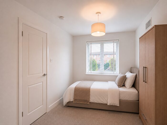 4 Bedroom Maisonette To Rent In Cavendish Avenue, West Ealing, W13