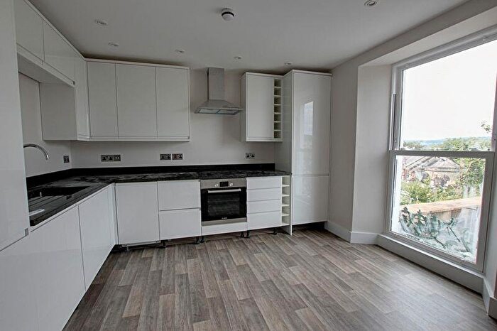 2 Bedroom Flat To Rent In Calton Road, Bath, BA2
