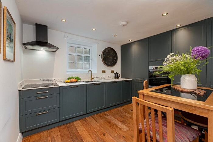 2 Bedroom Mews For Sale In Fernlea Mews, Ryders Wynd, Richmond, DL10