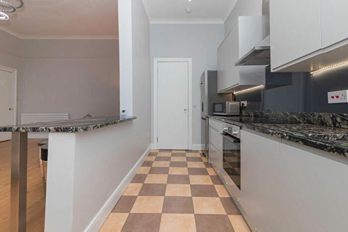2 Bedroom Apartment To Rent In St Vincent Crescent, Finnieston, Glasgow, G3