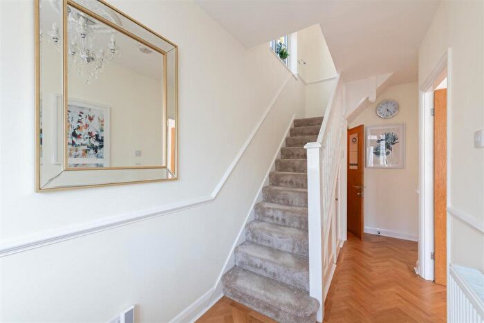 3 Bedroom House To Rent In Pymmes Green Road, London, N11