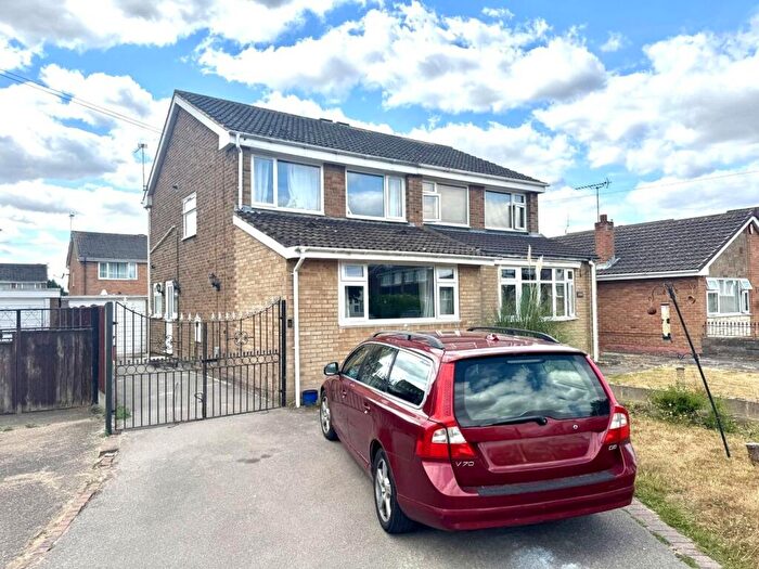 3 Bedroom Semi-Detached House For Sale In Fairham Road, Stretton, Burton-on-Trent, DE13