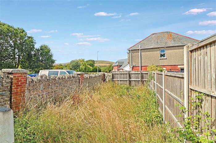 3 Bedroom Terraced House For Sale In High Street, Swanage, BH19 - Photo 3